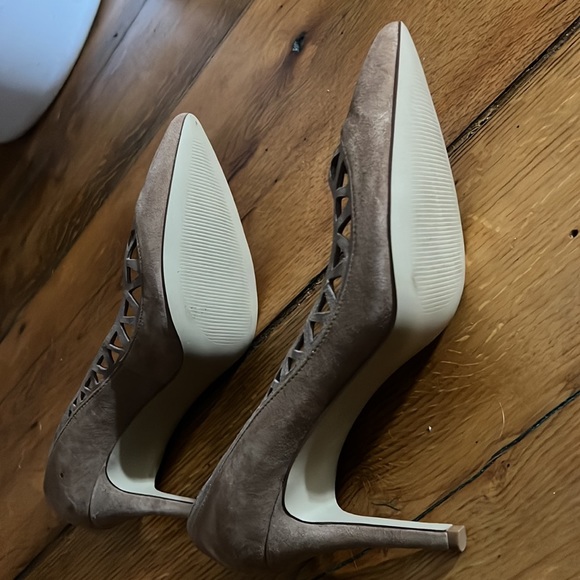 Tan Suede Pumps - Picture 6 of 6
